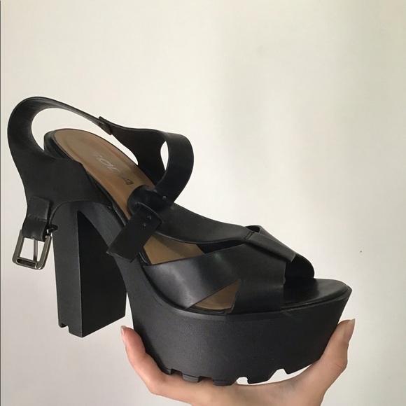 giant platform shoes